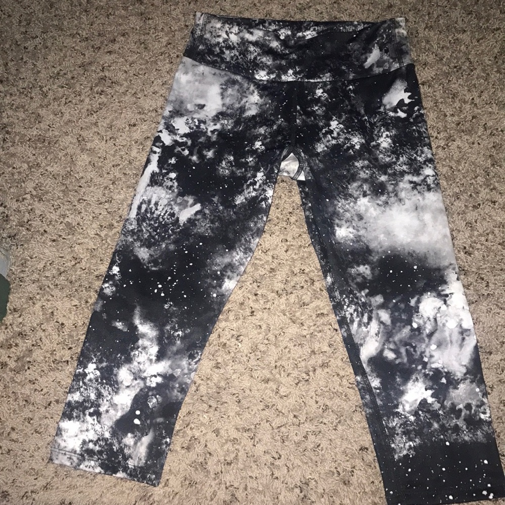 Black white and gray workout leggings